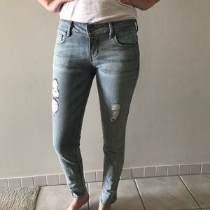 Light Wash Jeans